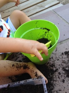 ¡Jugando con la tierra!