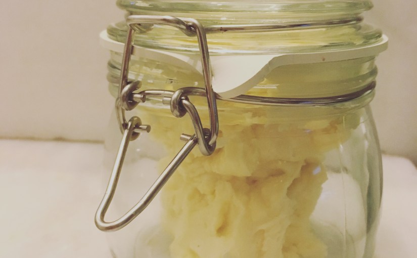 Mousse corporal casera